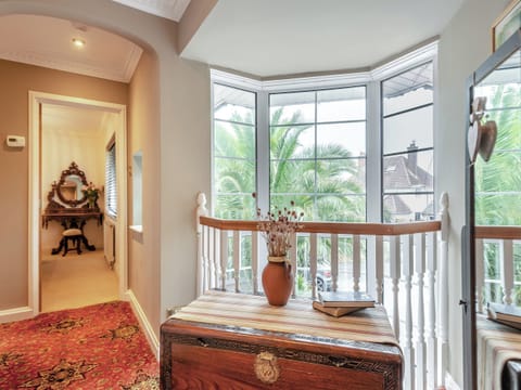 Bed 4 en-suite | Windbrake House, Gosport