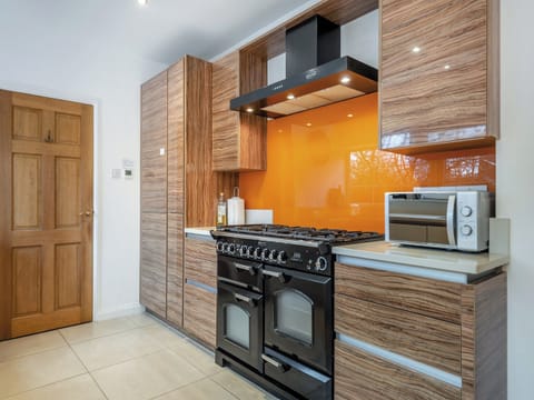 Kitchen | Windbrake House, Gosport