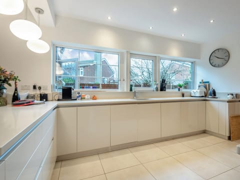 Kitchen | Windbrake House, Gosport