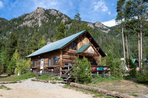 Watanga Cabin Exterior