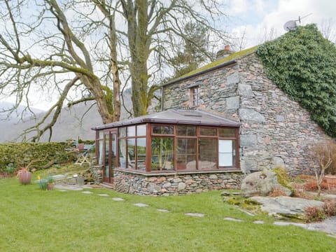 Charming detached holiday home | St Francis Cottage, Ulpha, near Broughton-in-Furness