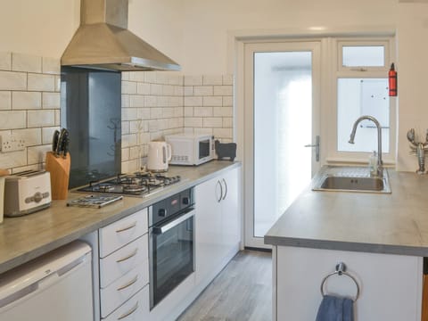Kitchen area | Tern House, Amble