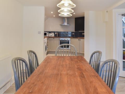 Kitchen/diner | The Sloop, Swanage