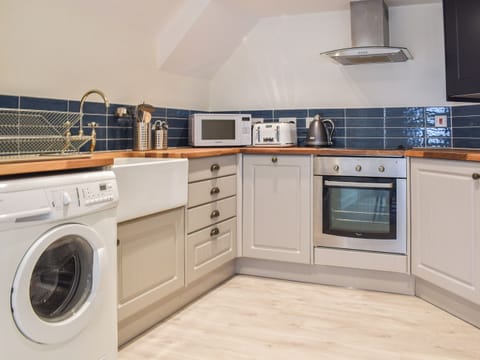 Kitchen | The Sloop, Swanage