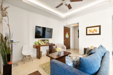 Condo - Image 2