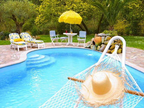 Holiday Home Swimming Pool