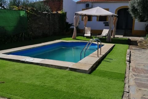 Holiday Home Swimming Pool