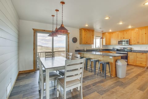 Dining Area & Kitchen | Main Level | Dishwasher | Coffee Pot