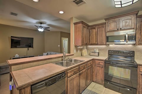 Kitchen | Coffee Maker | Toaster | Crockpot