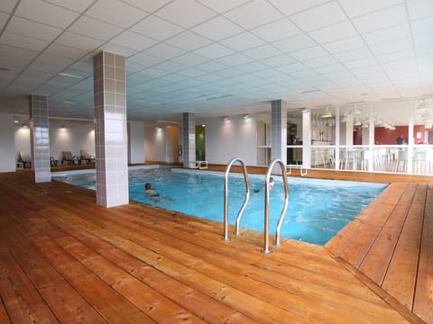 Holiday Home Swimming Pool