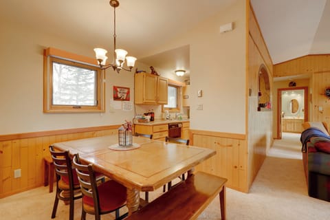 Dining Area | Dishware/Flatware | Trash Bags/Paper Towels
