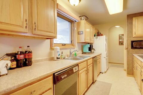 Kitchen | Cooking Basics | Spices | Ice Maker