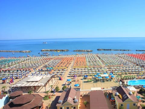 Surroundings [summer] (1-5 km)