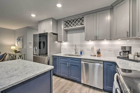 Kitchen | Drip Coffee Maker | Coffee Grinder | Toaster