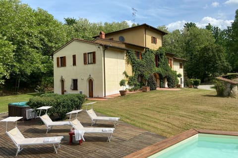 Holiday Home Exterior [summer]