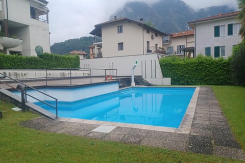 Holiday Home Swimming Pool