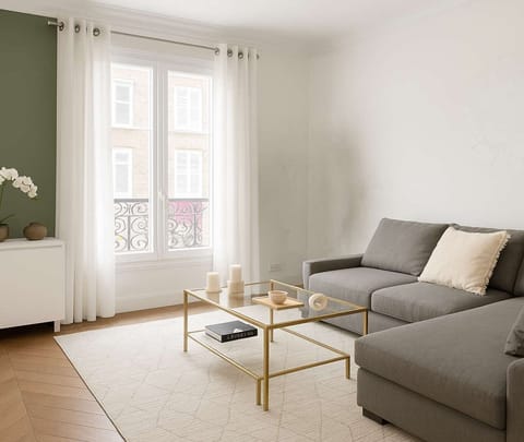 Living room overview
