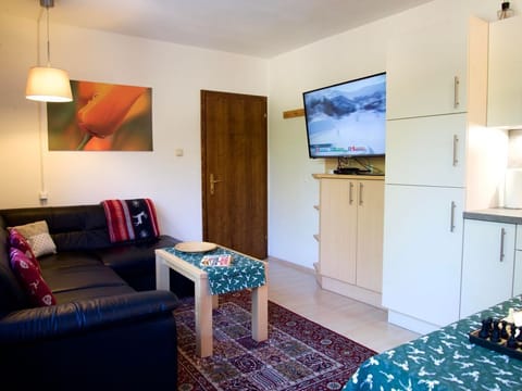Ruhiges Appartement mit 1 Schlafzimmer und Balkon - Patricia, Haus Bed and Breakfast in Berchtesgadener Land