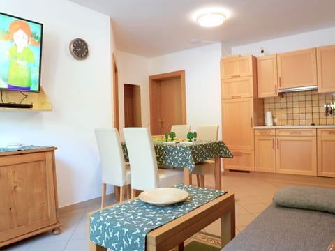 Familienappartement mit 1 Schlafzimmer und Terasse - Patricia, Haus Bed and Breakfast in Berchtesgadener Land