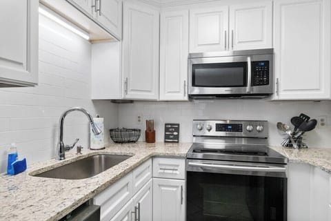 "Excellent location with easy access to highways and very close to major cities!"