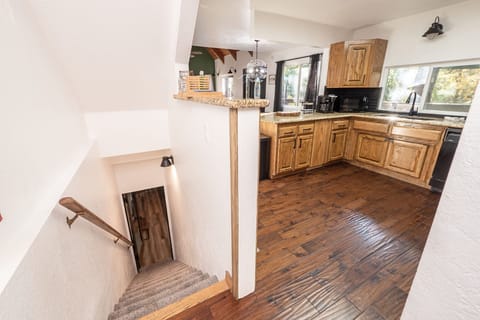 5134ebb9-924a-4ea5-a650-f1e9c8a61216