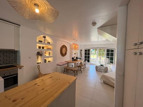 Open Kitchen to Living Room