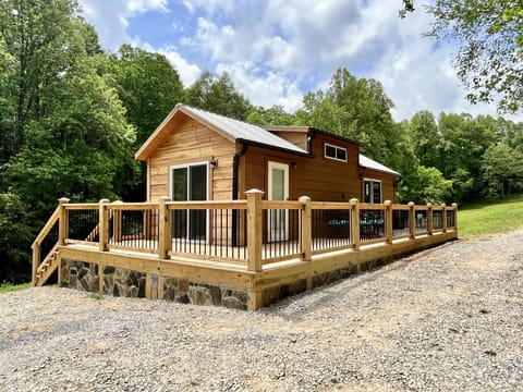 Private 4 acres surrounded by trees & only few minutes from downtown Old Fort!