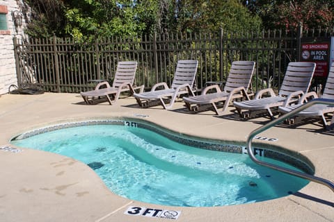 Hot Tub - Year Round