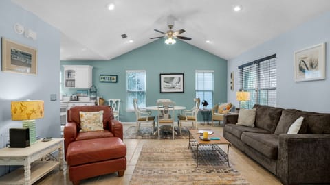 Palmetto Cottage Living Area