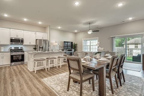 Ozark Vacation Rental | 3BR | 2BA | 1,550 Sq Ft | Step-Free Access
