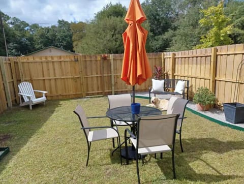 Private fenced ih backyard , with grill 