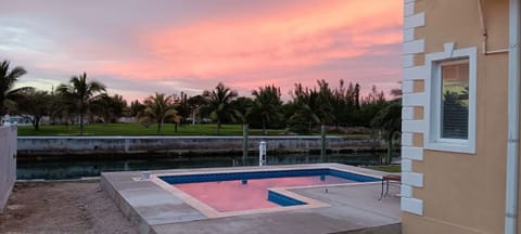 New pool completed Dec 2023. Saltwater with sundeck & bar chairs in the pool.