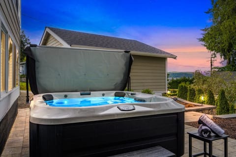 Enjoy pure relaxation after exploring the Pacific Northwest!