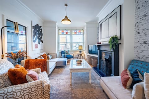 Number 5, Hunstanton: Comfortable contemporary interior