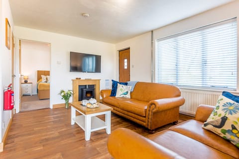 Elm Cottage lounge area