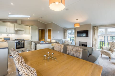 Ditty's Lodge kitchen area