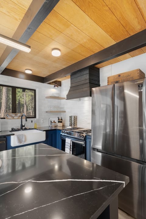 Kitchen has spices and cooking oil available for your use.