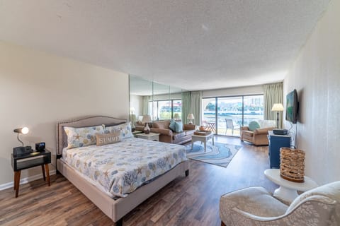 Welcome to Edgewater Villa 106 "SeaBird"