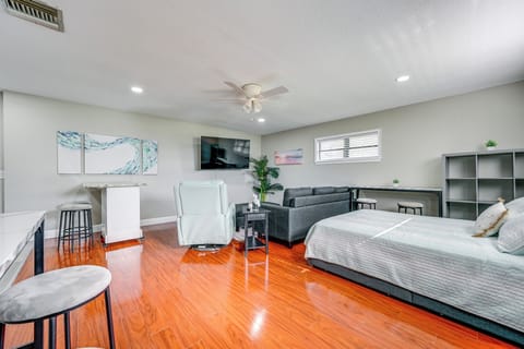 Tampa Vacation Rental | Studio | 1BA | 800 Sq Ft | Step-Free Access