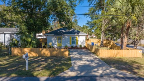 Large fenced yard with lots of shade 