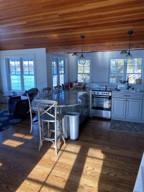 Boathouse kitchen 