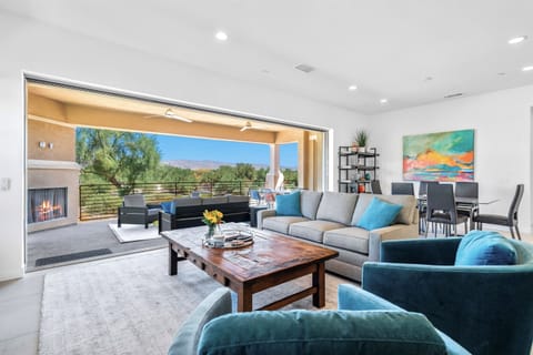 Fabulous views & indoor-outdoor living!