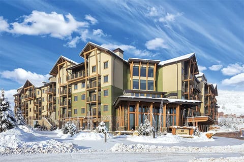Beautiful Ski-In &amp; Ski-Out Wyndham Resort