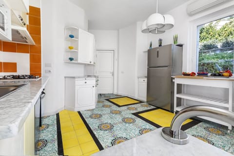VILLA CUPIDO - Kitchen