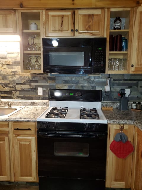 Kitchen - Gas Stove, Microwave