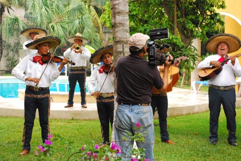 Plan your group getaway with us & let us help you plan that special event.