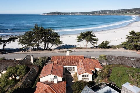 Enjoy Carmel Beach as your front yard!