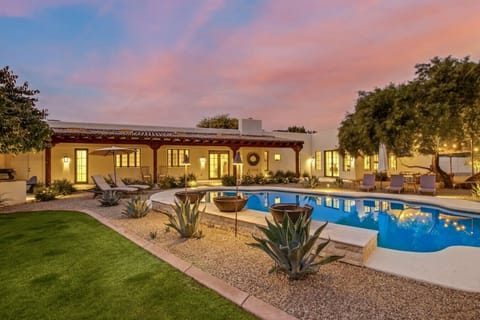 Resort Style backyard with pool. (not heated)