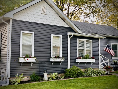 Welcome the The Oaks - you’re going to love it here!