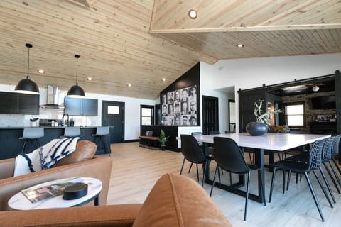 Open concept floor plan for all family and friends to gather